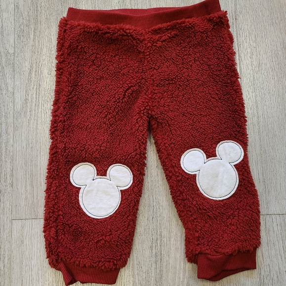 Clothes - Picture 2 of 4